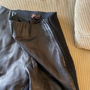 Daniel Italian leather front pants.